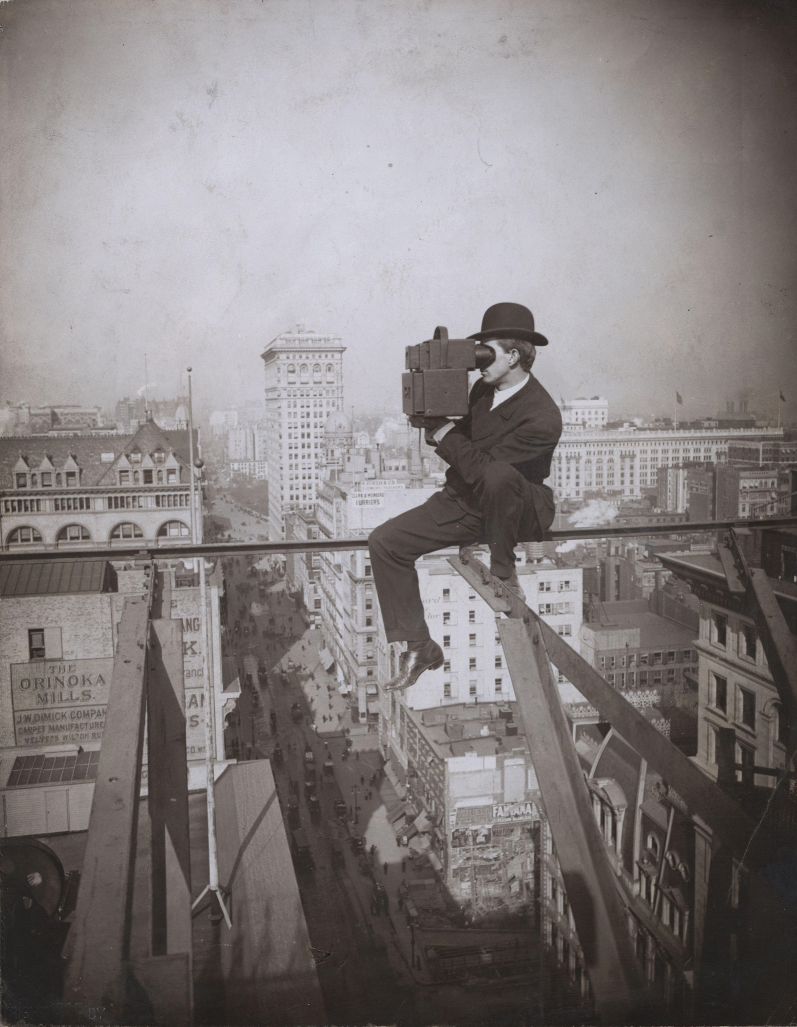Underwood & Underwood, Above Fifth Avenue, Looking North, c. 1905 — the industry at work: somebody pays for this vantage