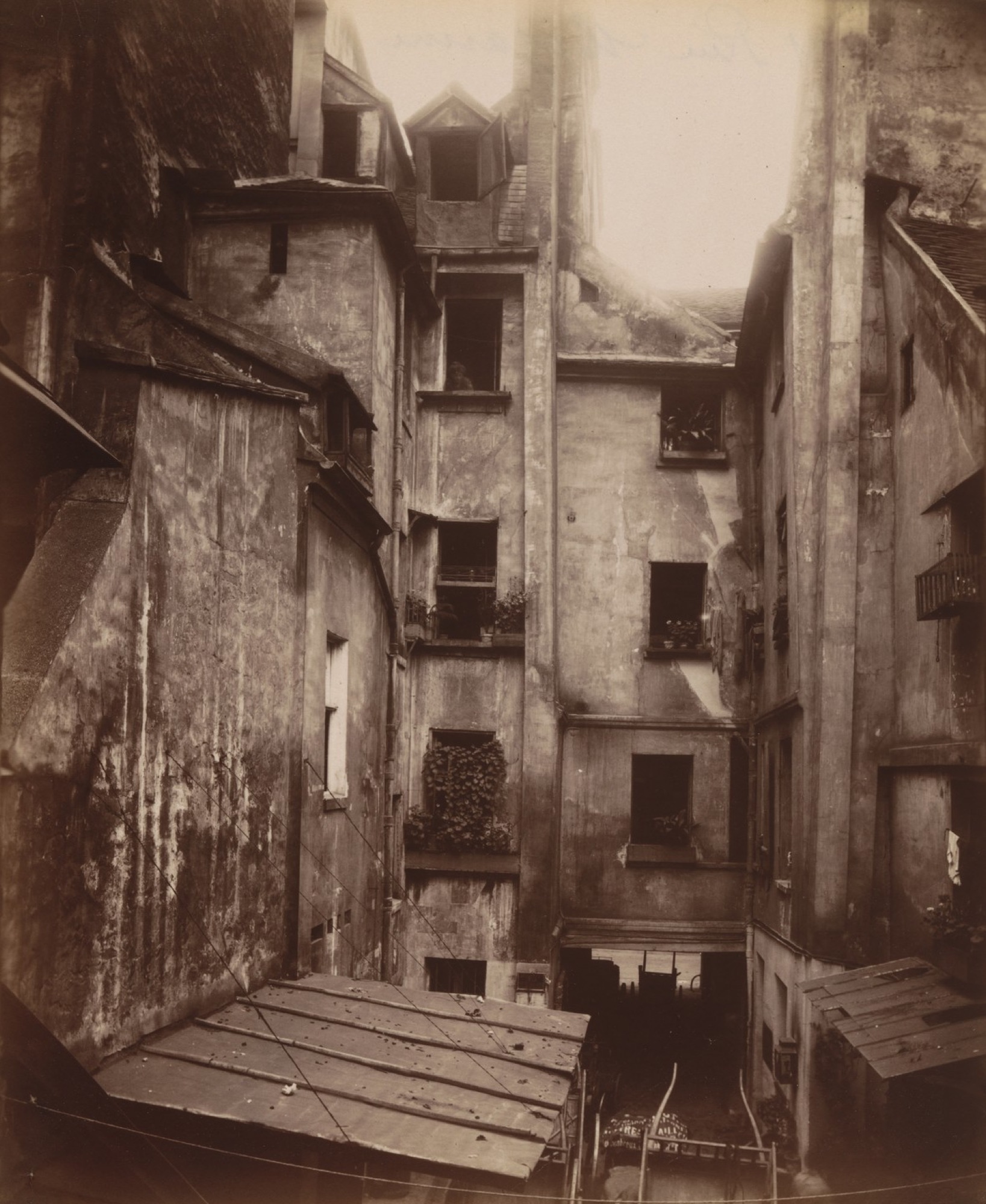 Eugène Atget, 21 rue Mazarine, 1911